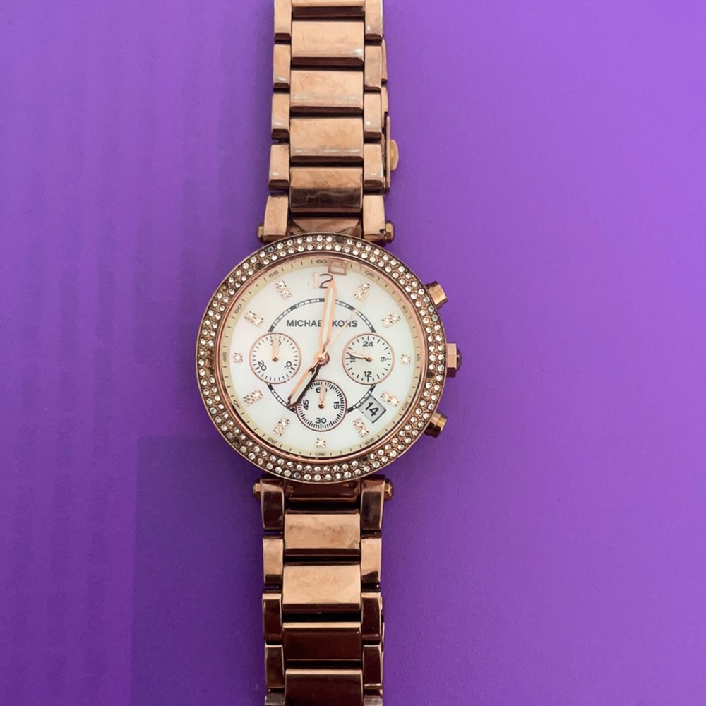 Michael kors rose gold watch